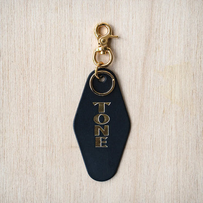 TONEオリジナルキーホルダー黒色イメージ